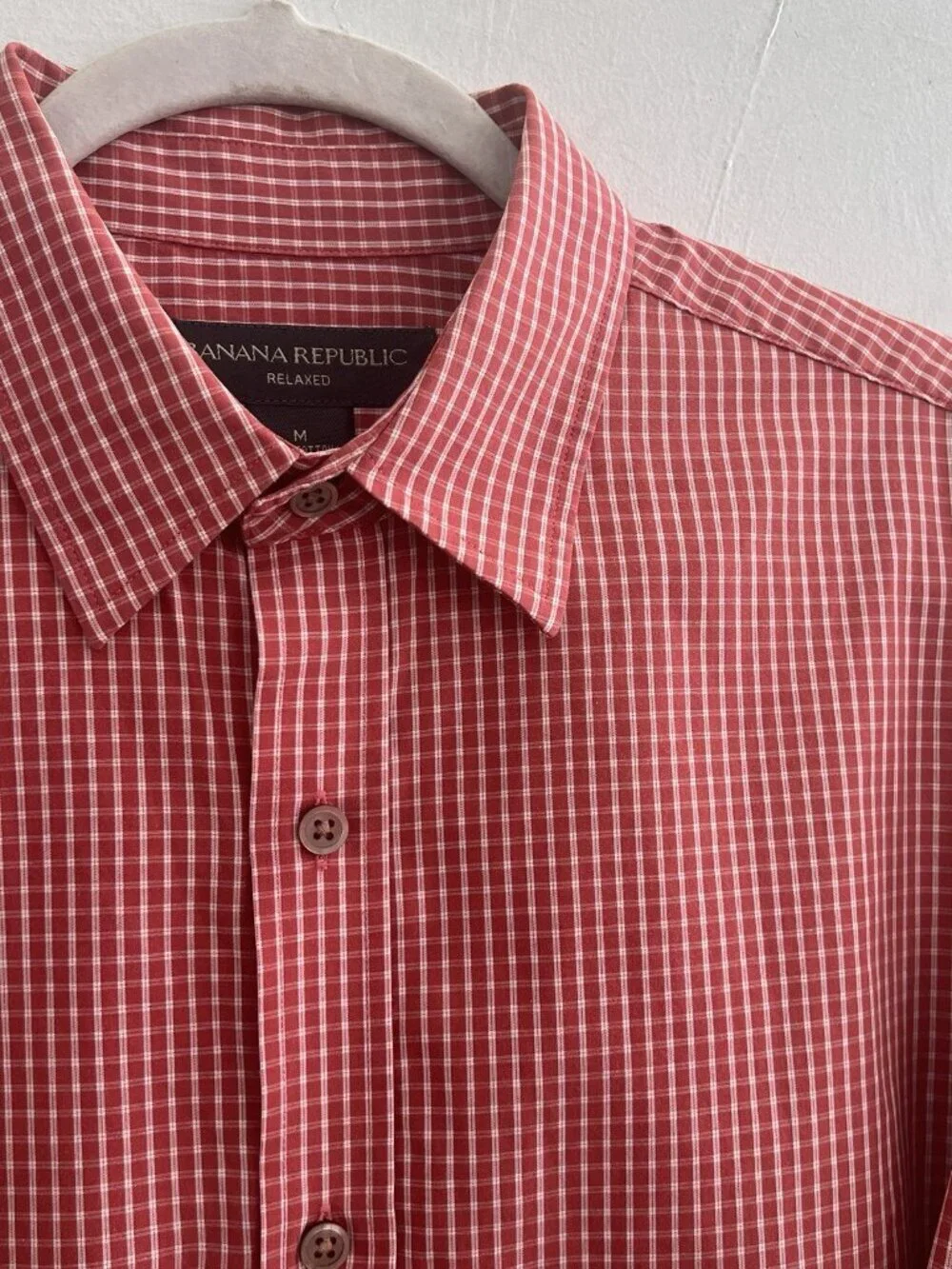 NEW Banana Republic Shirt Mens MEDIUM Brick Relaxed Fit Long Sleeve Button